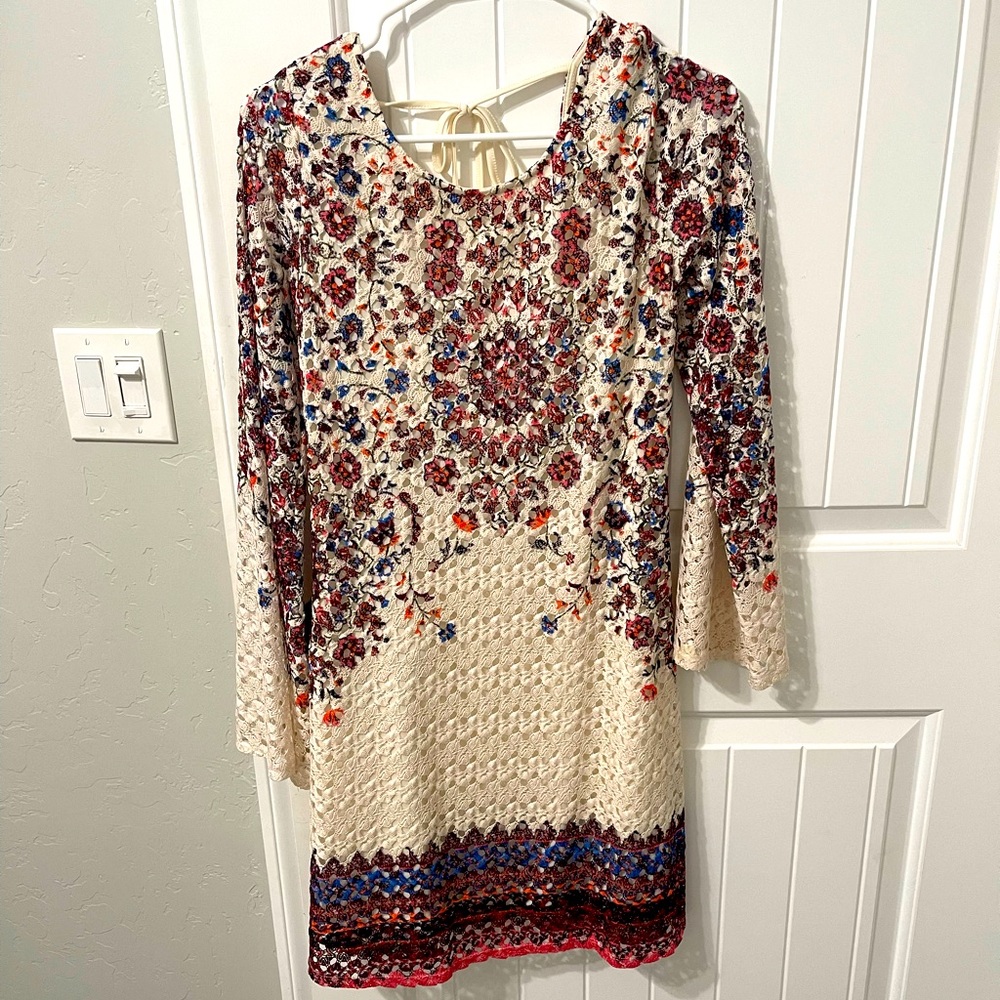 Xhilaration bell sleeve dress lace